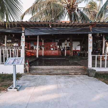 Malibu Hostel Koh Rong Island Exterior photo