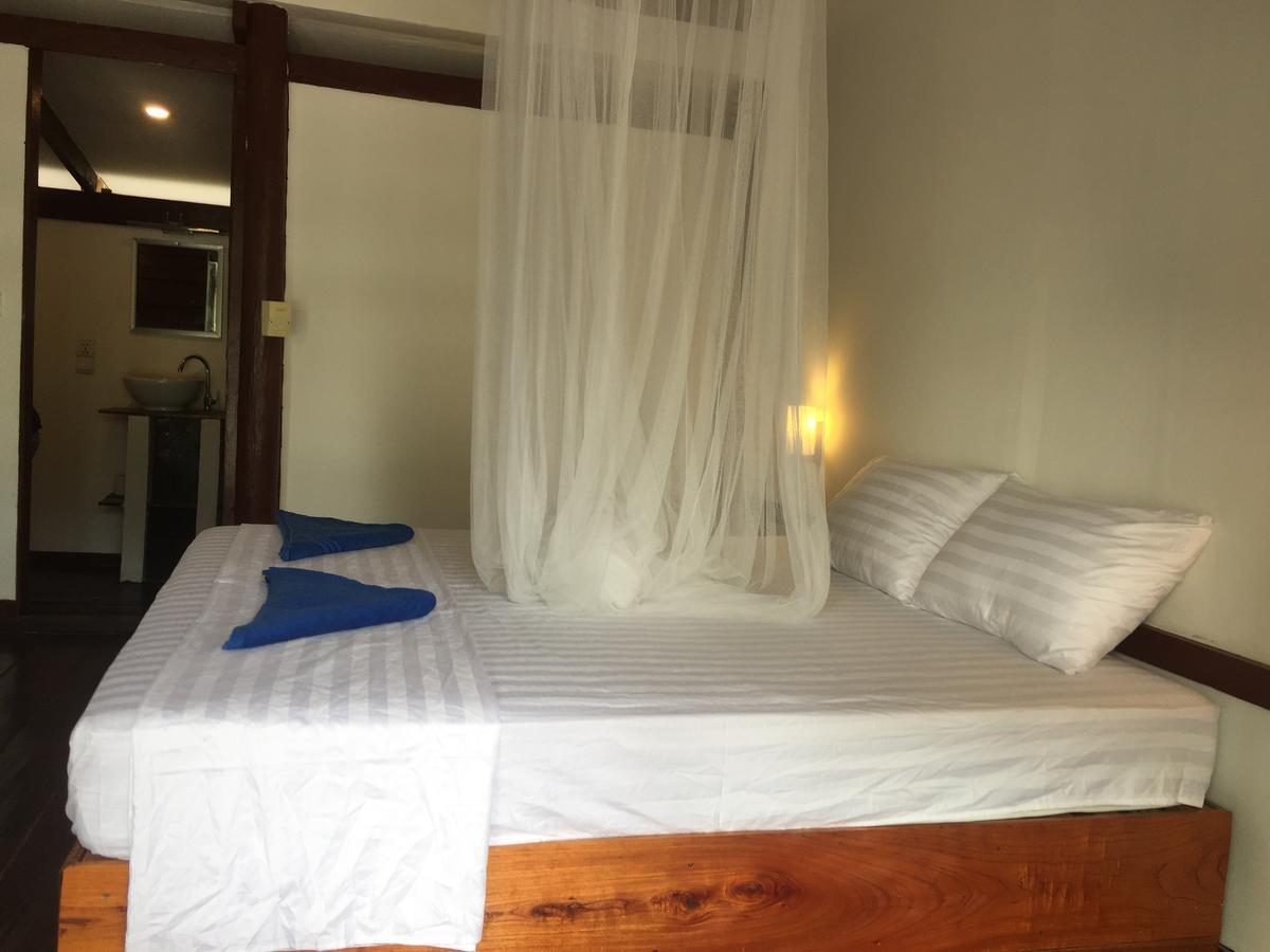 Malibu Hostel Koh Rong Island Exterior photo