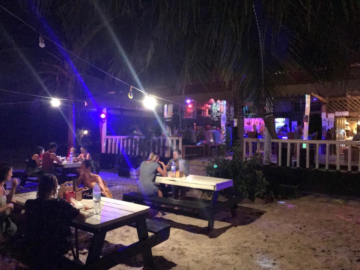Malibu Hostel Koh Rong Island Exterior photo