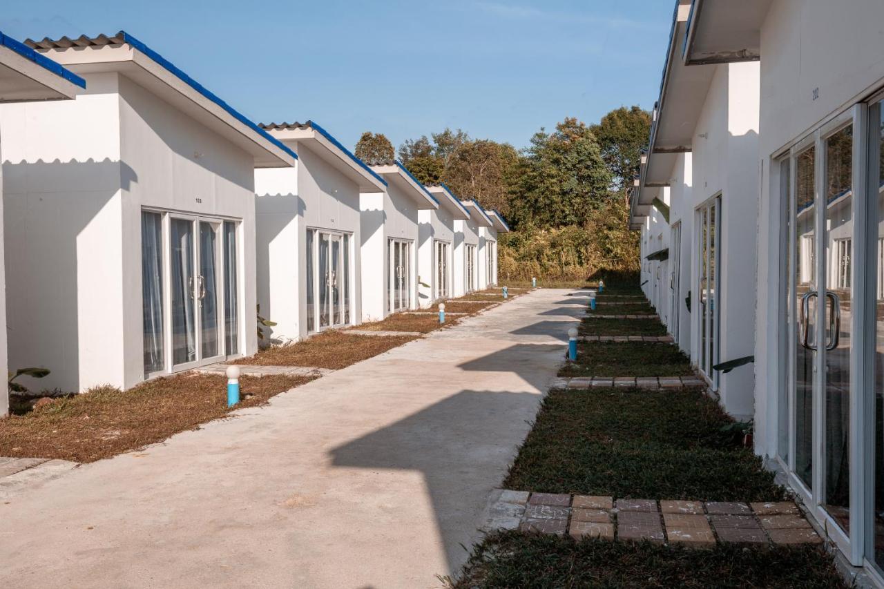 Malibu Hostel Koh Rong Island Exterior photo