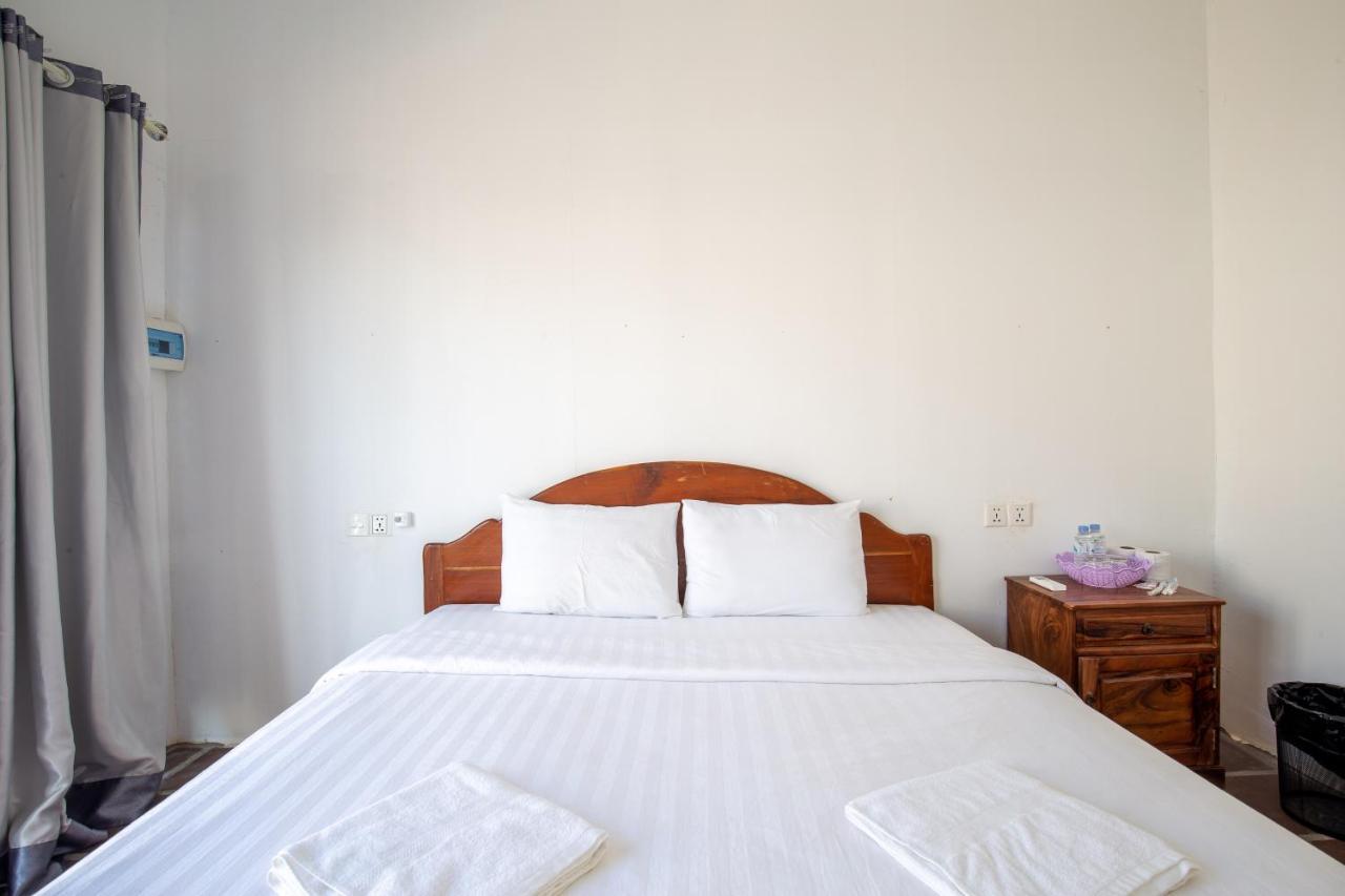 Malibu Hostel Koh Rong Island Exterior photo